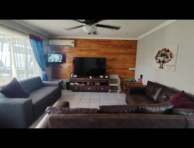 3 BEDROOM SIMPLEX FOR SALE IN ESCOMBE